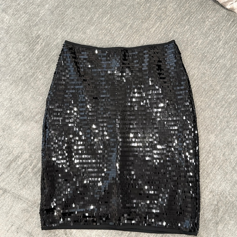 NWT - MANGO SEQUIN SKIRT SZ M - BLACK